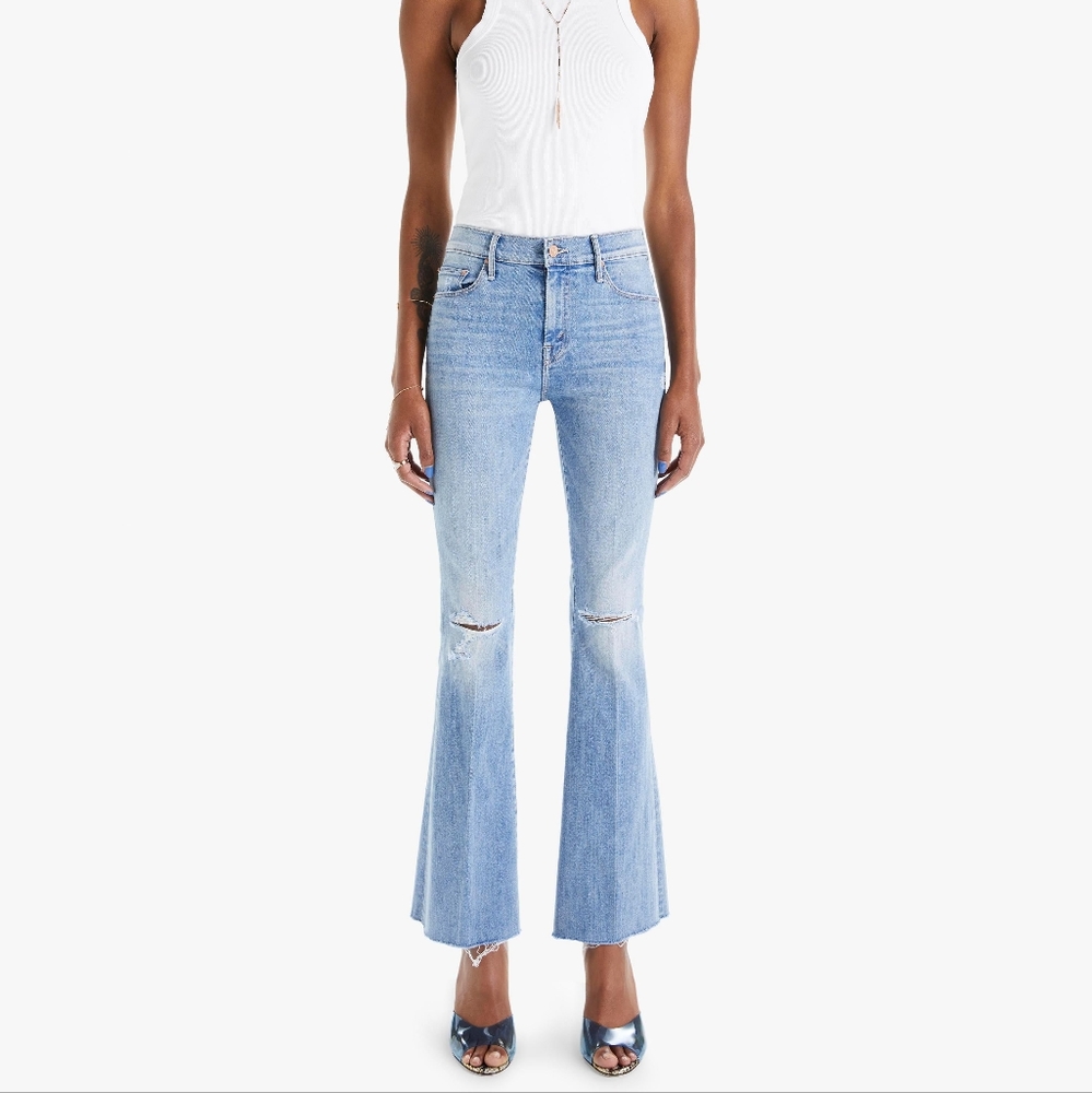 [MOTHER] Weekender Fray Flared Jeans
